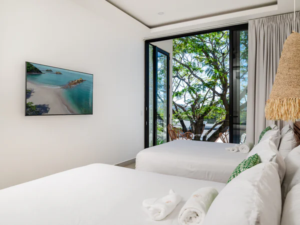 Elegante Habitación con Scenic Balcón Vista