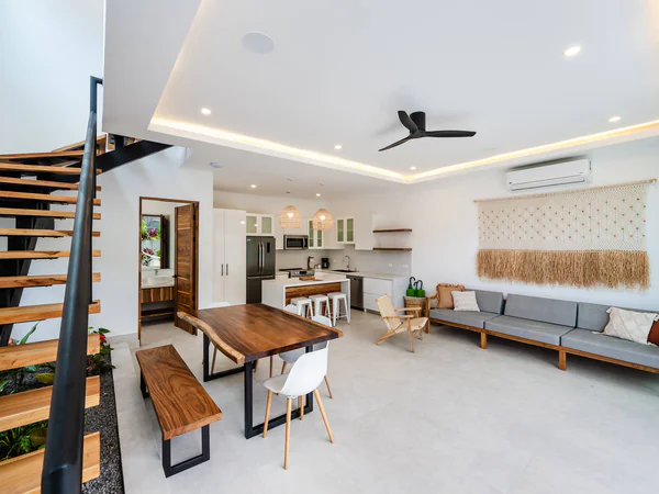 Elegante Área de Sala y Cocina de Concepto Abierto