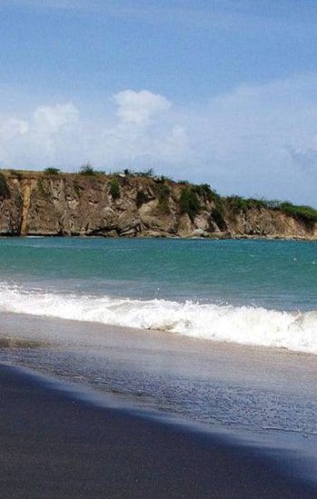 Surfing Beaches in Tamarindo